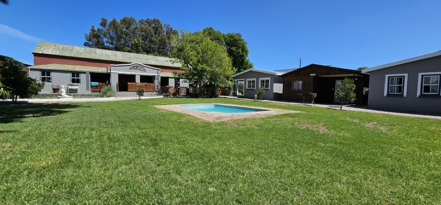 18 Bedroom Property for Sale in Hopefield Western Cape